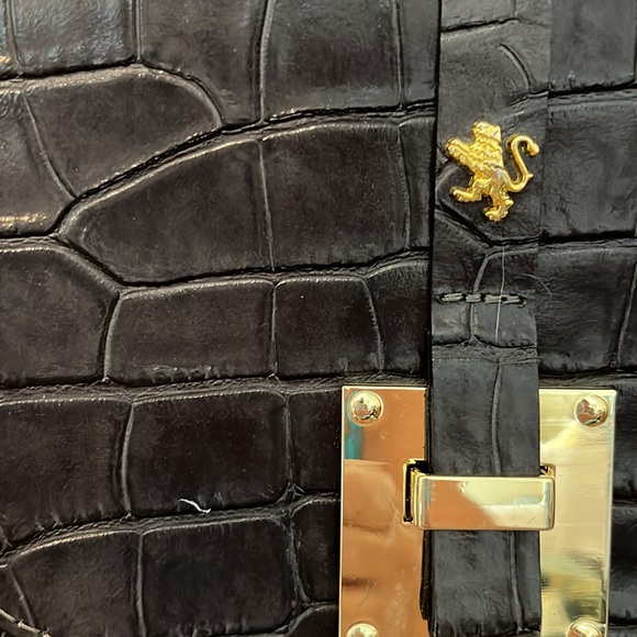 Purse - Picture 2 of 10